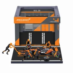 1:43 F1 Mclaren Mcl38 2024 Pit Pass Diorama Norris
