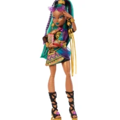Monster High Nefera dukke