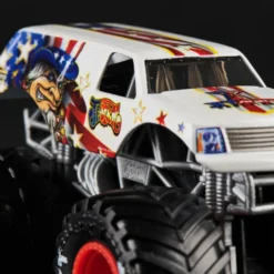 Monster Jam Megalodon Collector Truck 1:24