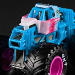 Monster Jam Megalodon Collector Truck 1:24
