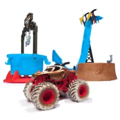 Monster Jam Mud Blasters Monster Mutt Dalmatian Dunk Tank